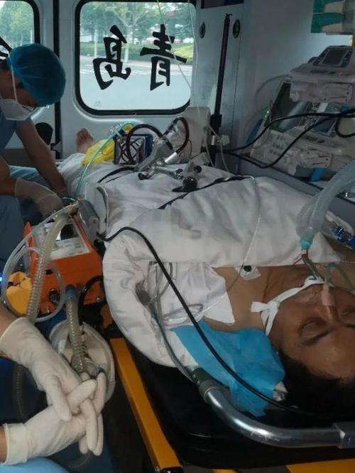 心脏手术前夜,一个虚拟发卡平台的生死48小时