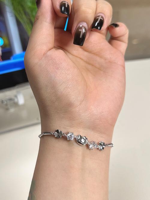 从指尖到金钱，一个发卡网小白的忐忑与狂喜